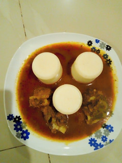 Tuwon semo miyar kubewa busheshe ainihin hoton girkin