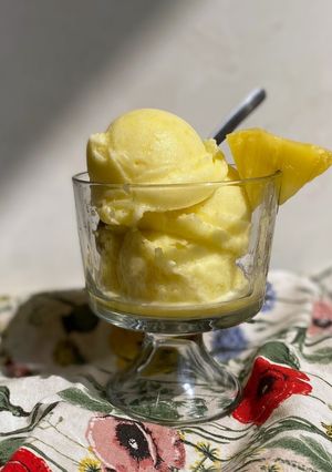 Una foto de Helado de piña fácil y saludable