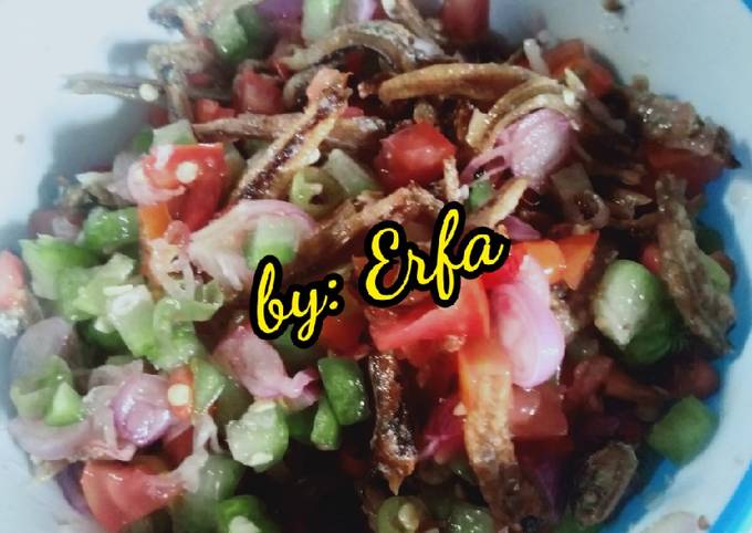 Ini dia! Bagaimana cara memasak Sambal Dabu-dabu Ikan Teri yang gurih