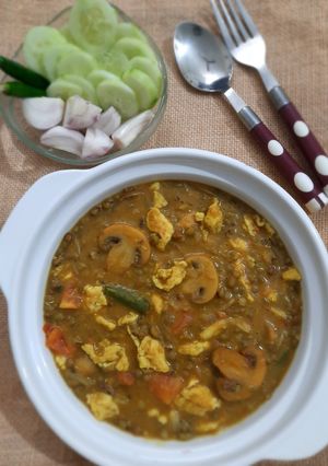A picture of Egg Mushrooms Tadka.