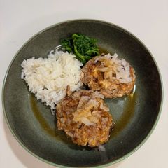 A picture of Ponzu Japanese Tofu and Pork Hamburg  (with Daikon Sauce).