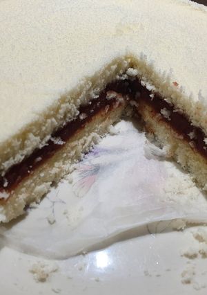 A picture of Rice Cake with Red Bean Paste.