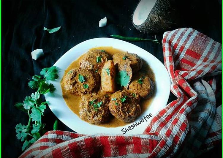 Simple Way to  Coconut vada curry