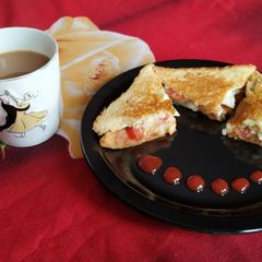 A picture of Toast Sandwich.
