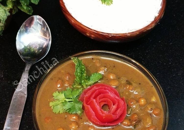 Steps to Prepare Any-night-of-the-week Himachali Khatta (sweet and sour black chick peas)
