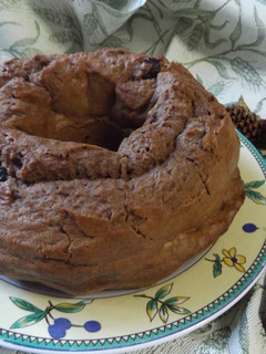 Una foto de Cake de cacao con arándanos y pasas sultanas al aguardiente