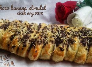 Foto resep Choco banana strudel homemade
