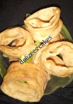 A picture of Cryspy round crackers.