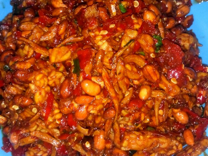 Resep: Sambal Tempe, kacang tanah pedas manis Yang Sederhana