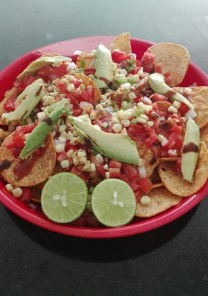 Una foto de Tostilocos con esquites, botana