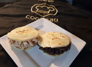 Una foto de Arepas