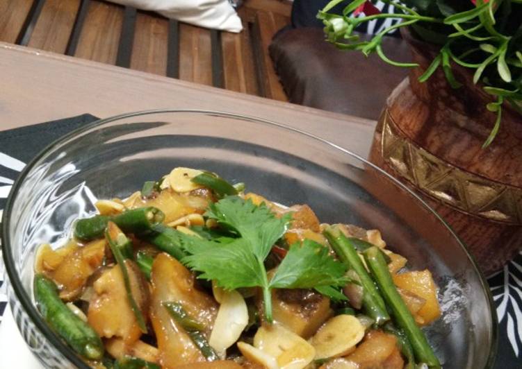 Oseng kikil+kacang panjang cabe ijo