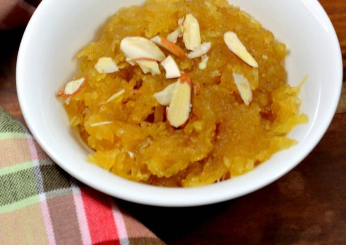 Apple Halwa Recipe by Preeti Garg - Cookpad