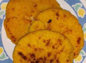 Una foto de Arepas de Ahuyama amarilla
