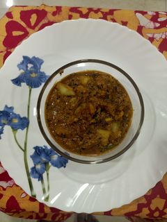 बिना कांदा लसूण बटाटा रस्सा भाजी (Bina Kanda Lasun Batata Rassa Bhaji Recipe In Marathi) रेसिपी चे मुख्य फोटो 