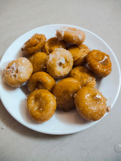 பாதுஷா (Baadhusha recipe in tamil) செய்முறை முக்கிய புகைப்படம்