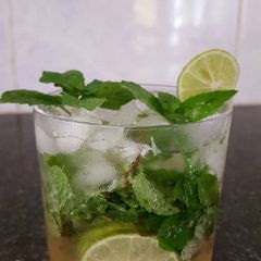 A picture of Virgin Mojito/Lemon Mint Soda.