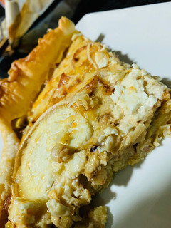 Una foto de Quiche de puerro, bacon y queso de cabra🤩🤩