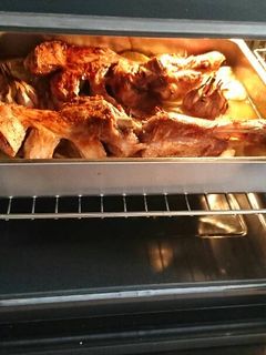 Una foto de Paletilla de cordero asada al horno