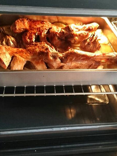 Una foto de Paletilla de cordero asada al horno