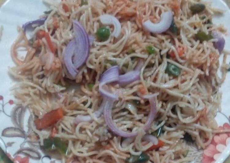 How to Make Quick Veg chowmein