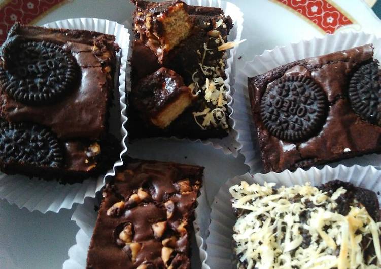 Bagaimana Menyiapkan Brownies aneka topping yang Bikin Ngiler