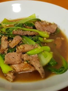 รูปของ ผักกวางตุ้งฮ่องเต้ผัดหมูนุ่ม