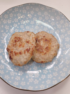 豬肉豆腐漢堡排 氣炸鍋版 的食譜成品照片