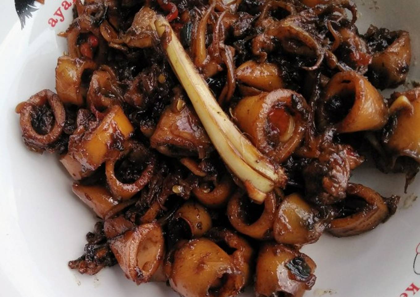 cumi hitam dalam minyak