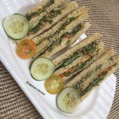 A picture of Sardine sandwich.