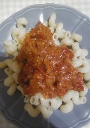 O poză a rețetei Paste cu carne tocată și roșii.
