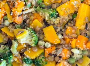 Foto de Bowl de Vegetais com Quinoa
