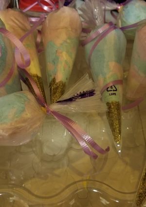 A picture of Cotton Candy Unicorn horns.