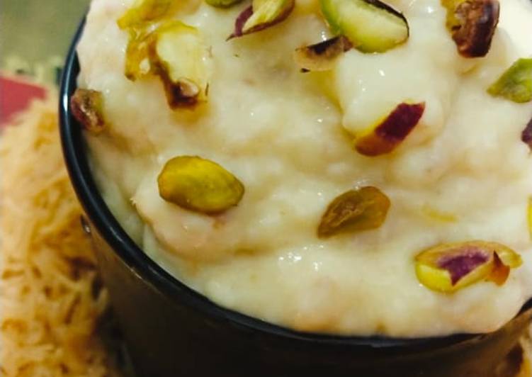 Easiest Way to Prepare Favorite Sweet varmicelli with custard Rabadi