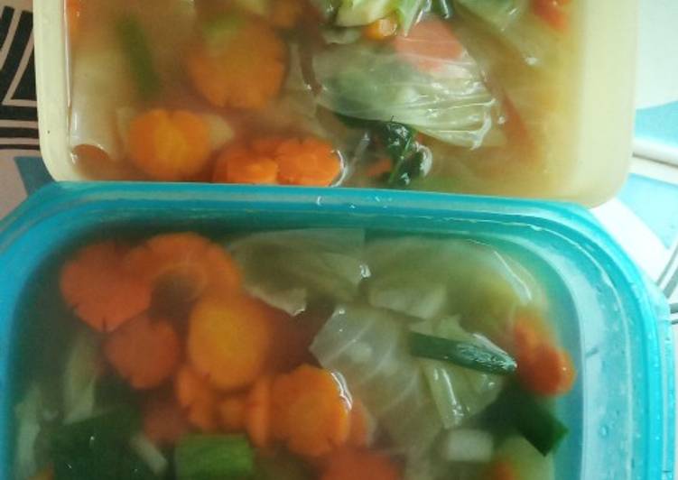 Resep Sup vegetarian sederhana yang Sempurna