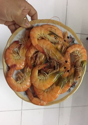 Hình của món Tôm hấp nước dừa.