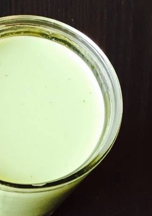 A picture of Pumpkin leaf juice and milk.