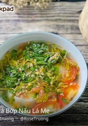 Hình của món Canh Cá Bớp Nấu Lá Me.