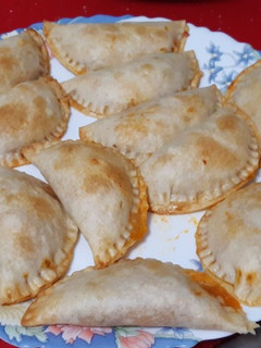 Una foto de Empanadillas de marisco y de Cabrales con manzana (para los muy amantes del queso)