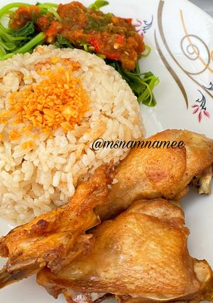 Foto resep Ayam goreng & nasi rempah bawang putih