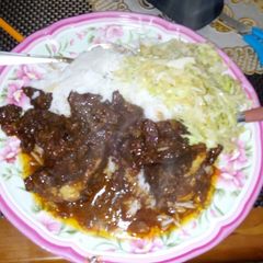 A picture of Marinated beef stew.