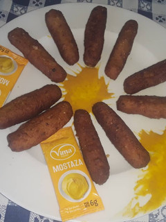 Una foto de Croquetas de jamón y pollo