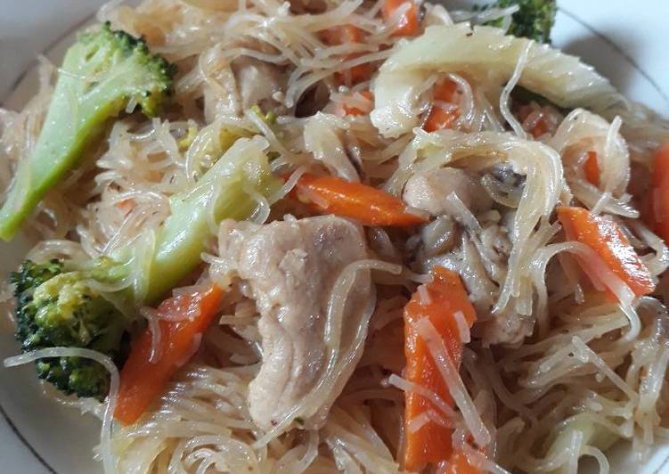 How to Make Speedy Pancit bihon(rice noodles)