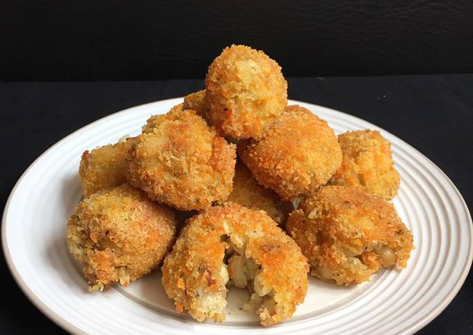 Mac and Cheese Balls