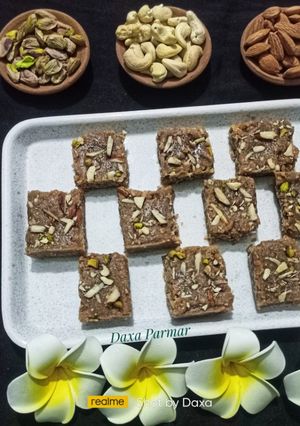 A picture of Singhare Atta Ki Burfi.