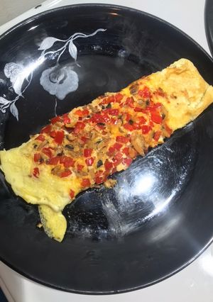 Una foto de Claras de huevo con vegetales (desayuno rápido y delicioso)