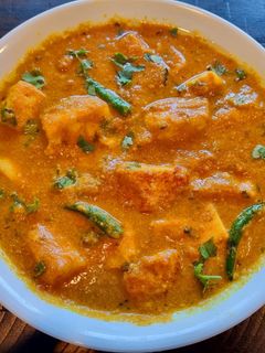 A picture of Paneer Masala.
