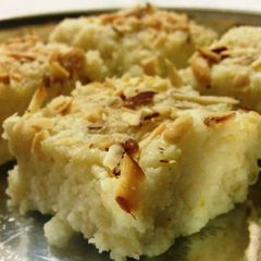 A picture of Kalakand / Milk burfi.