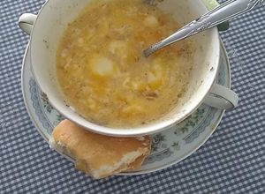 Una foto de Huevos tibios en taza o en base tipo inglés