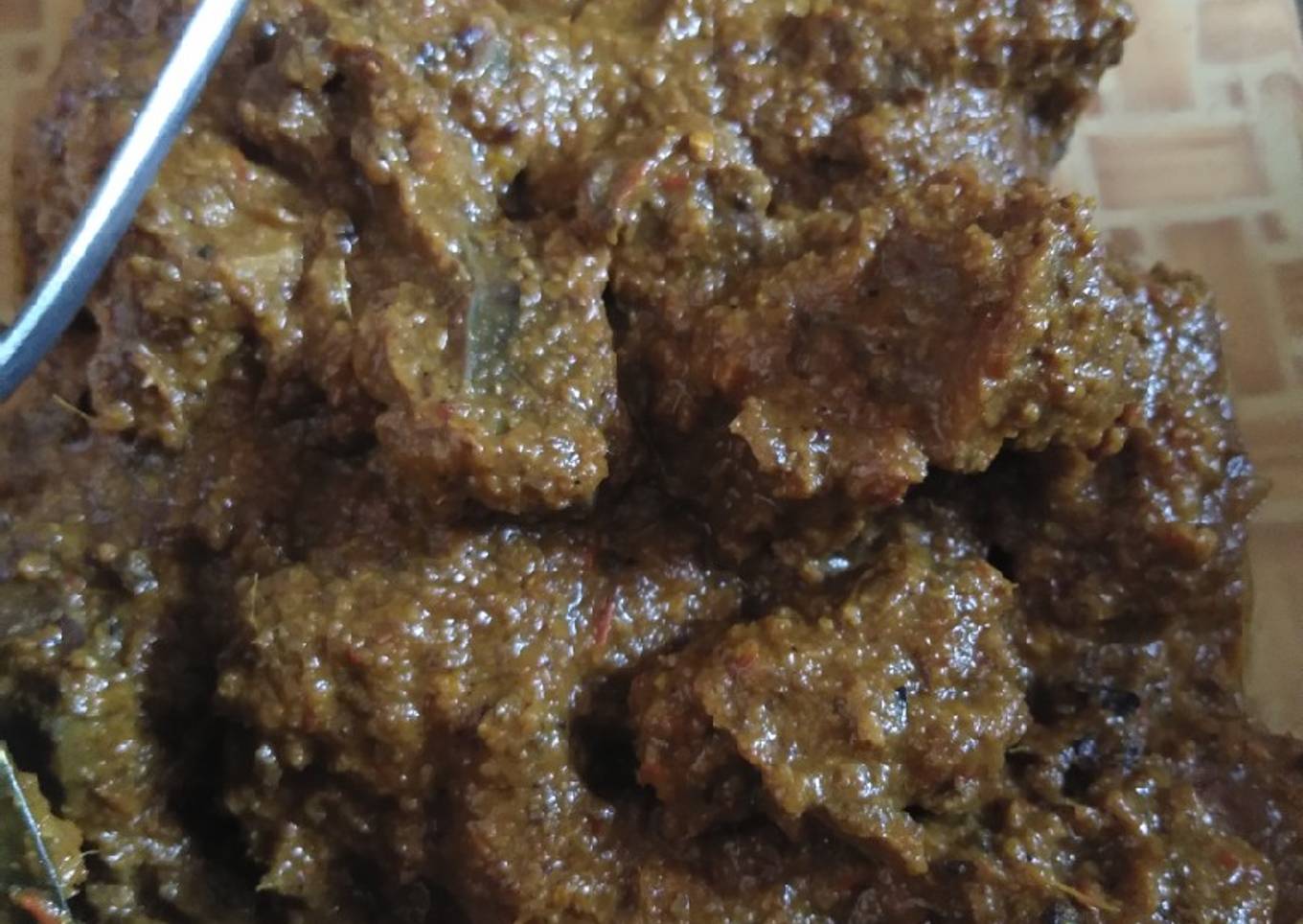 ������Rendang daging bumbu seadanya tanpa kelapa sangrai